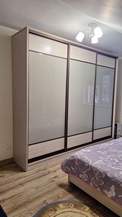 Продам спальный гарнитур