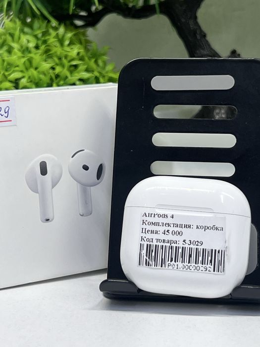 AirPods 4 Series