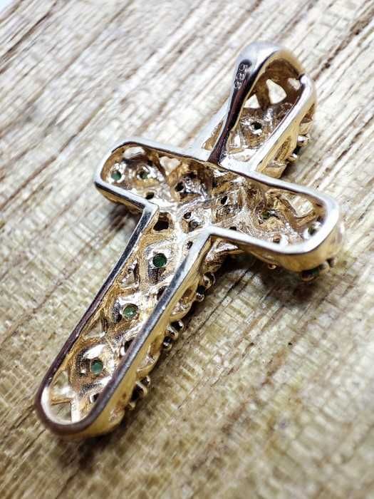 Cruciulita Cruce Aur 14K Cu Smaralde