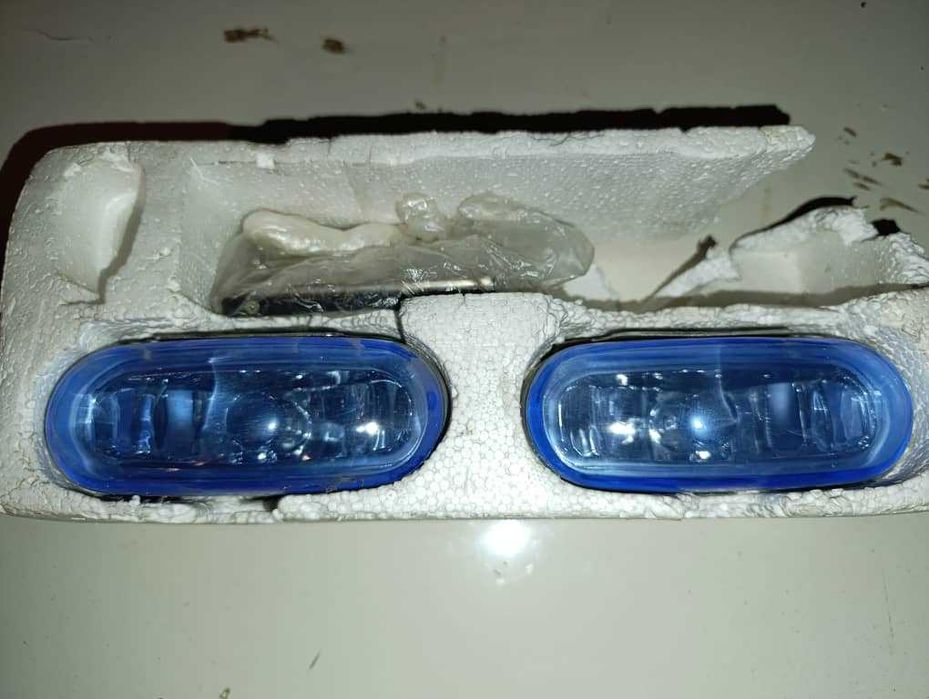 Противотуманки фары