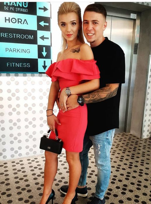 Vând rochii de ocazie xs/s mic