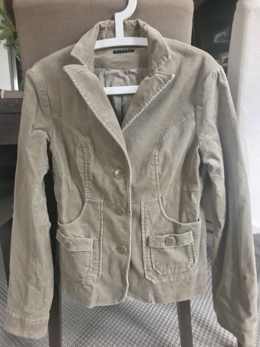 Ново велурено сако Sisley