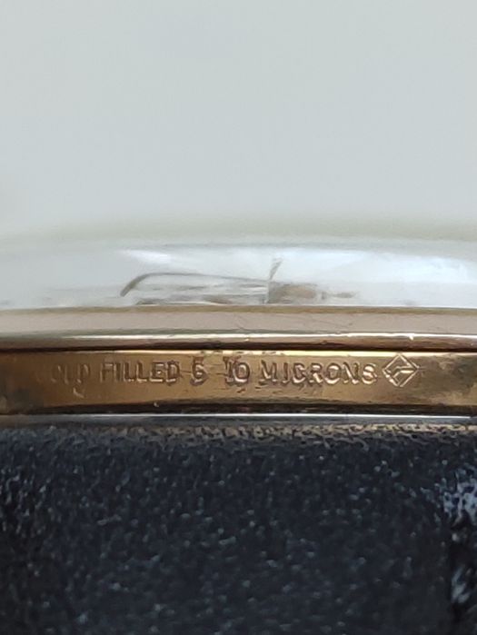 Technos, ceas mecanic anii 1940, placat cu aur, deosebit