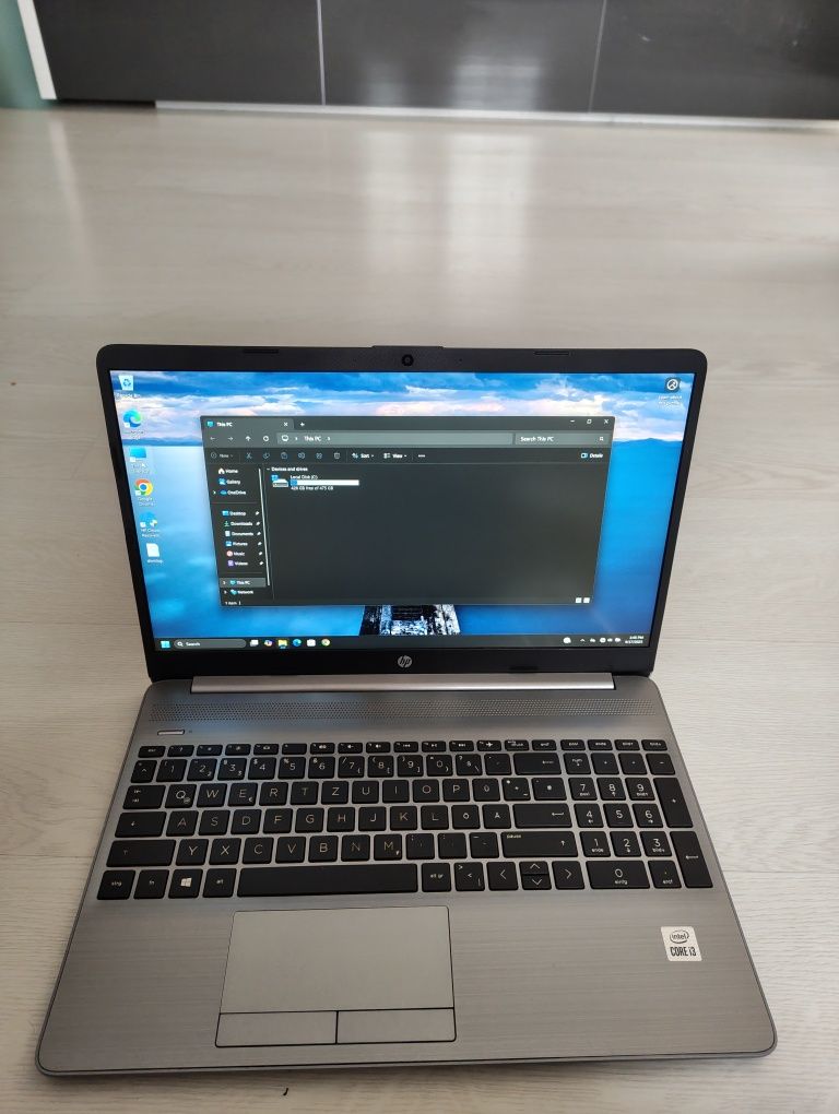 Лаптоп - HP 250 G8 Notebook Elite Отличен.
