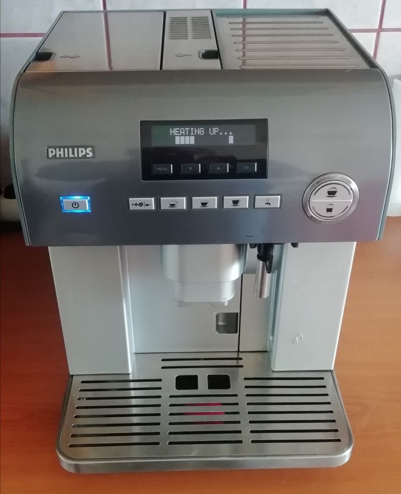 Expresor de cafea philips delonghi.