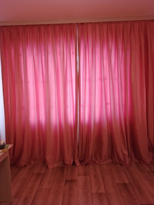 Шторы велюровые  с белым тюлем
