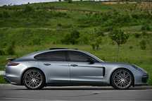 Porsche Panamera 4S GTS 441 cp