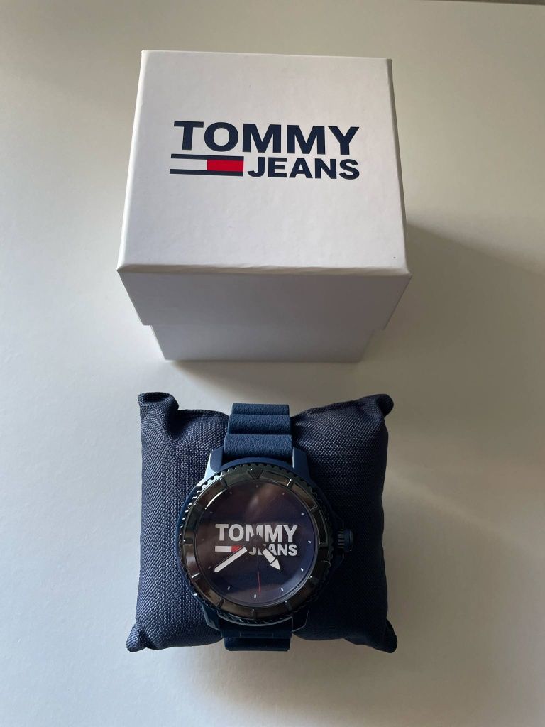 Ceas de mână Tommy Hilfiger