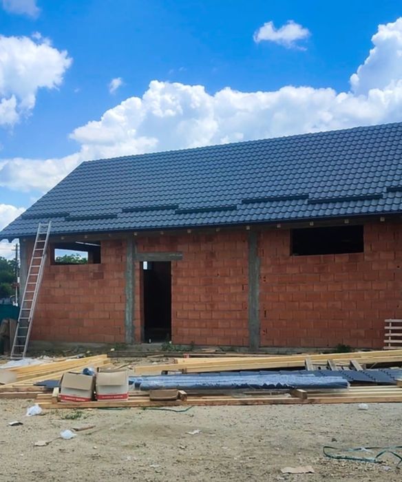 Executam acoperisuri tigla metalica si ceramica reparatii si montaj