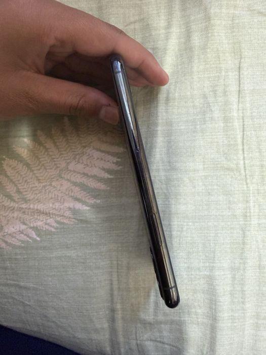 Iphone 11 pro 71% radnoy hech qqayeri almashmagan