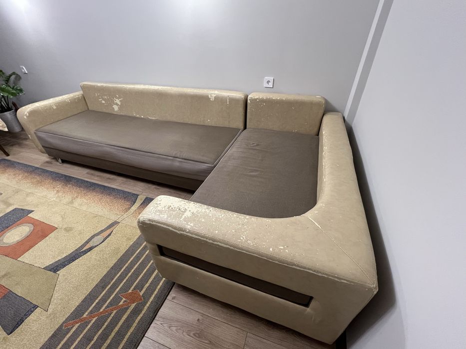 Диван угловой, отдам бесплатно