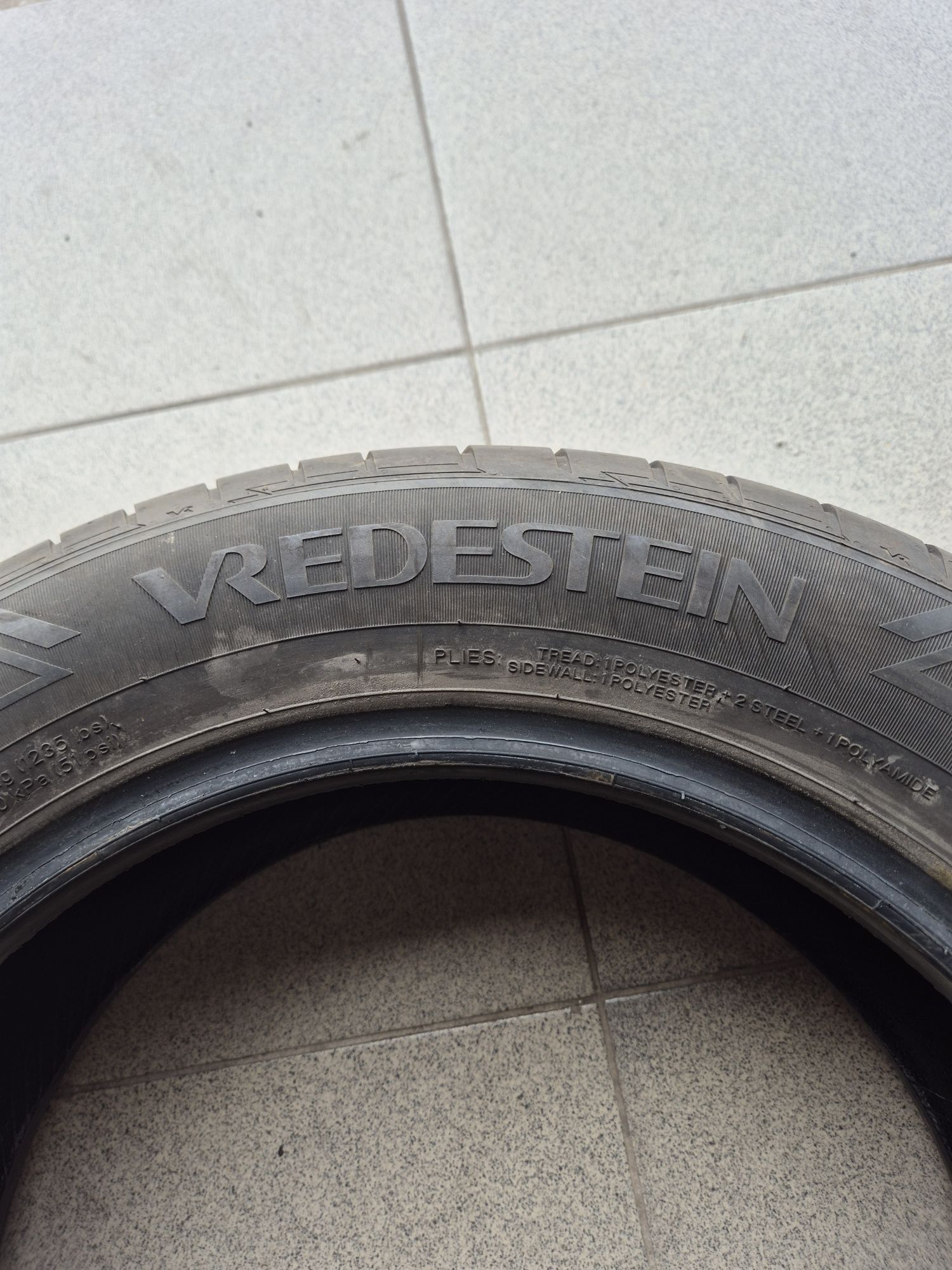 185/60/15 Vredestein