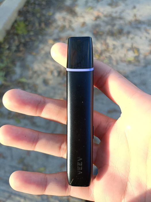 Veev cu capsula care nu mai are puțin lichid