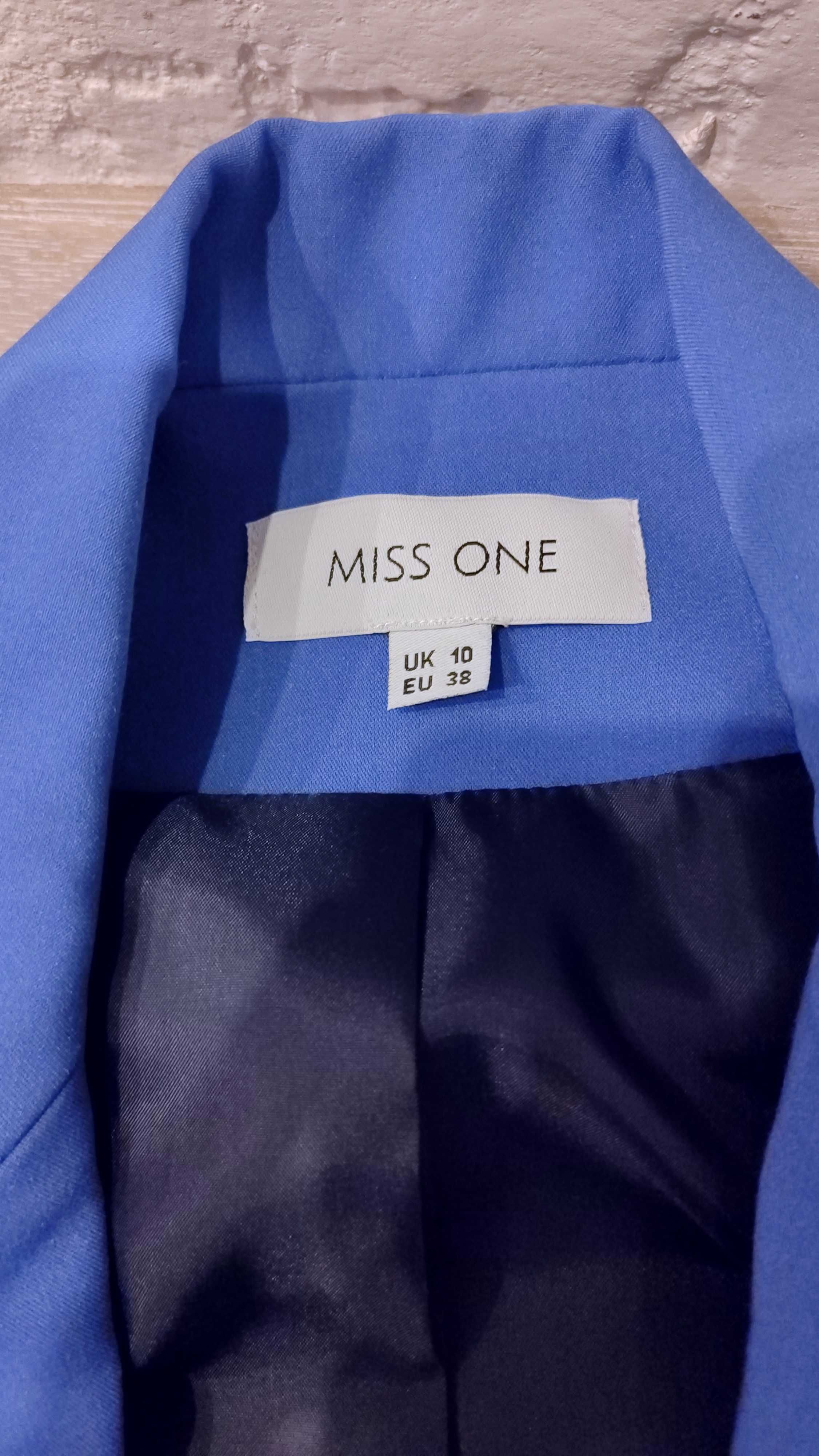 Дамско сако Miss One, ново, размер 38