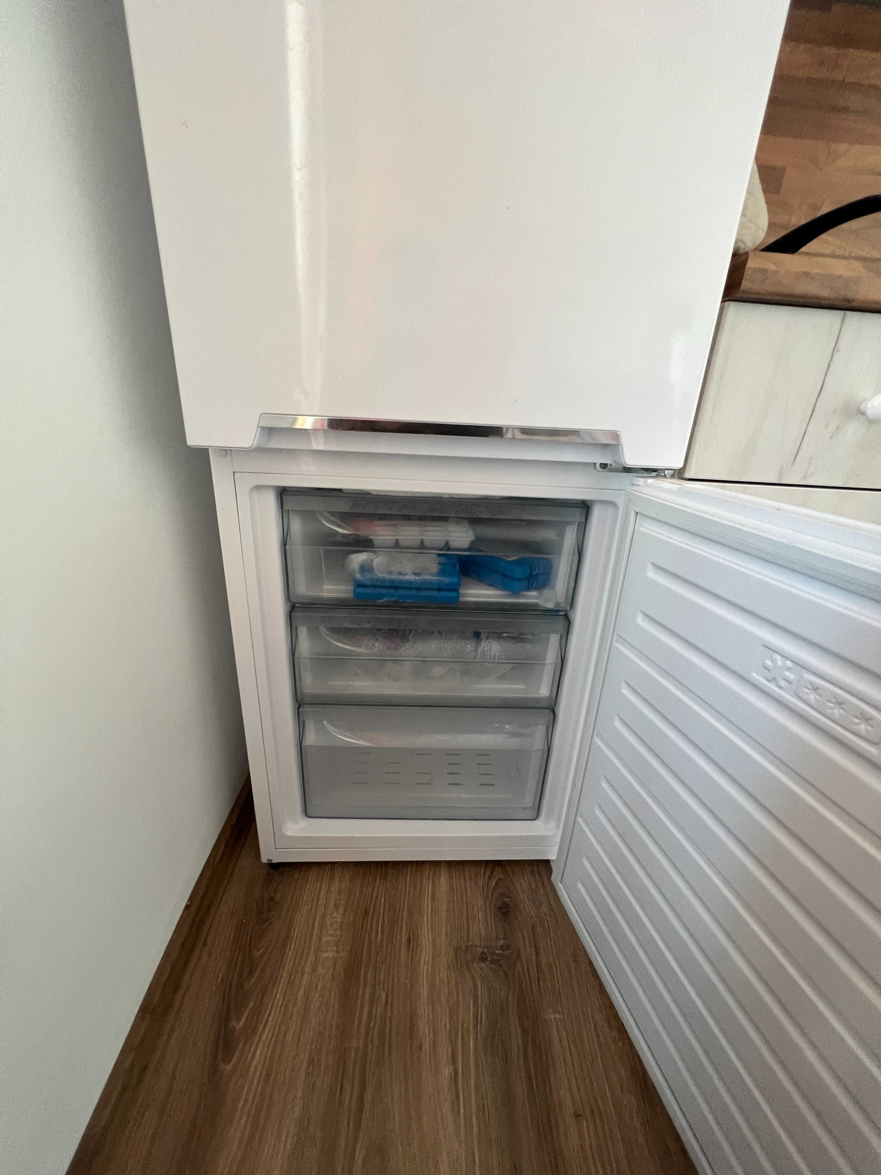 Хладилник VOX KK3400F