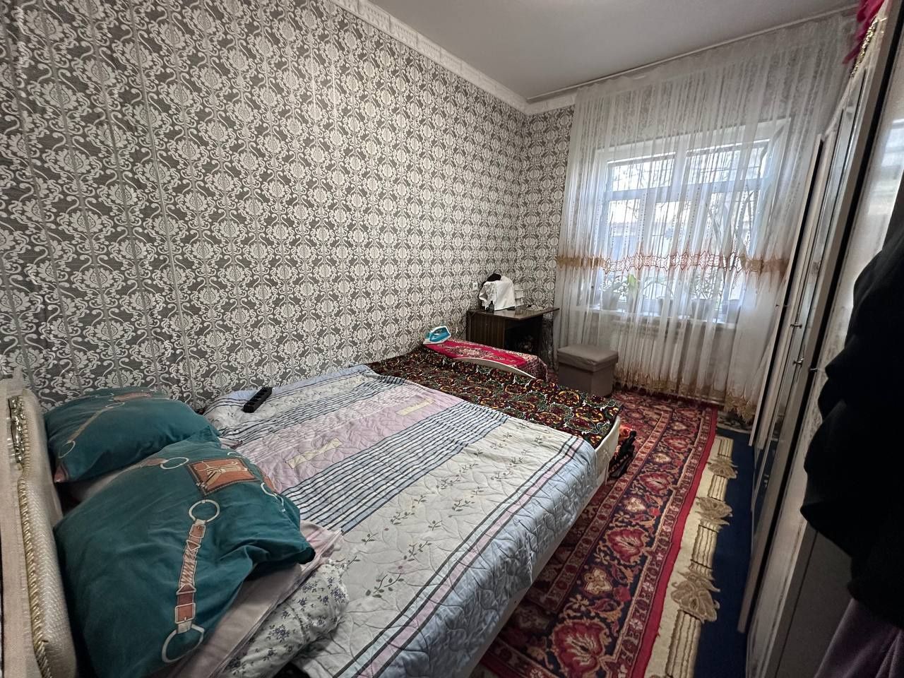Срочно продаются 3 ком 1 этаж 8 микрорайон