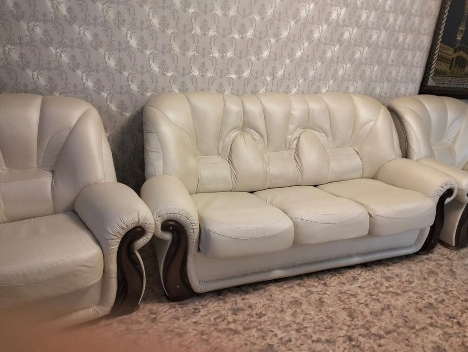 Диван с креслами