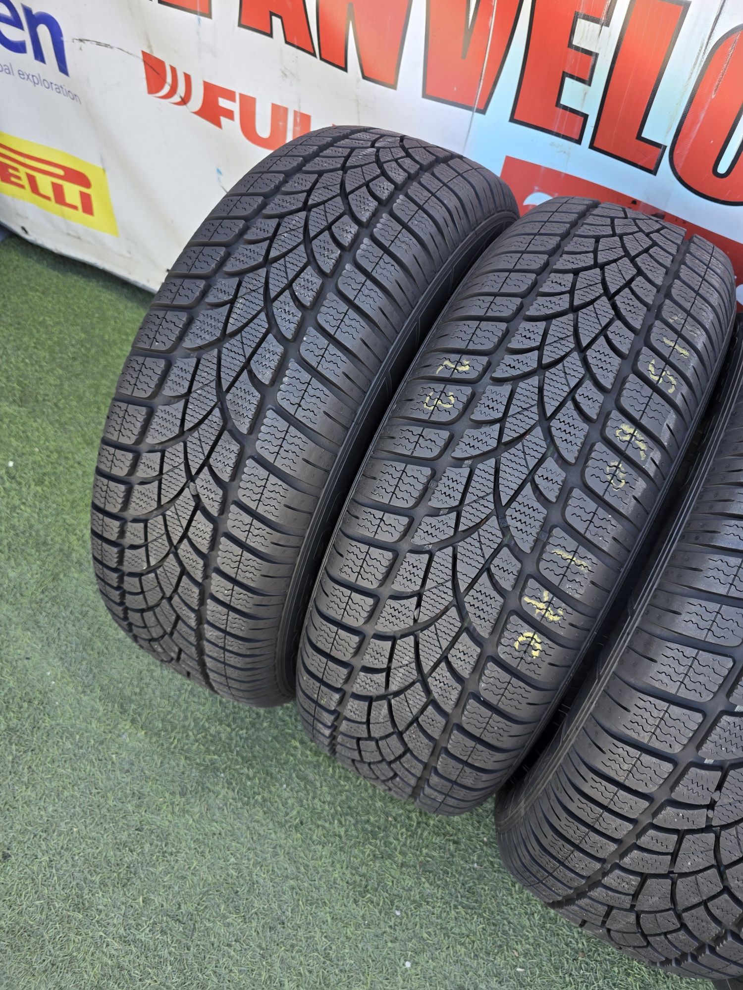 215.60.17c dunlop m+s