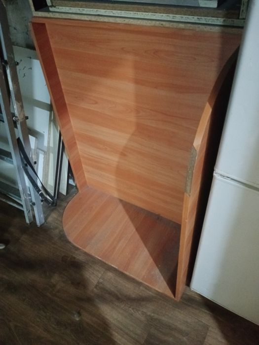 Кровать продам .