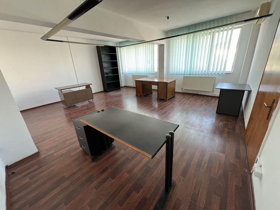 Inchiriez spatiu pentru birouri 40 mp amplasat pe Faleza Dunarii