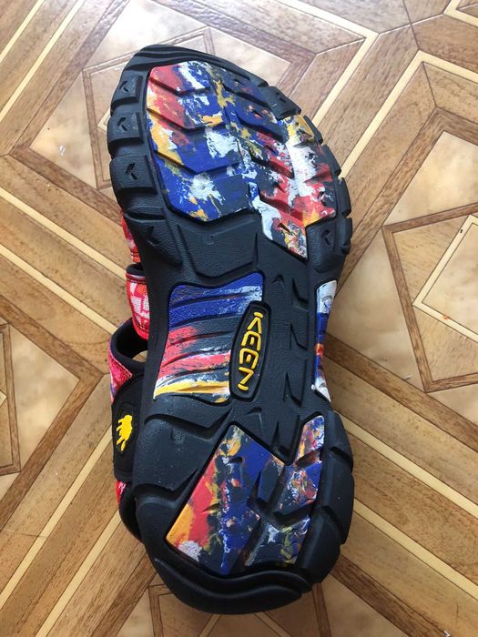 Сандали Keen цветни удобни леки защитени издържливи 42.5 размер