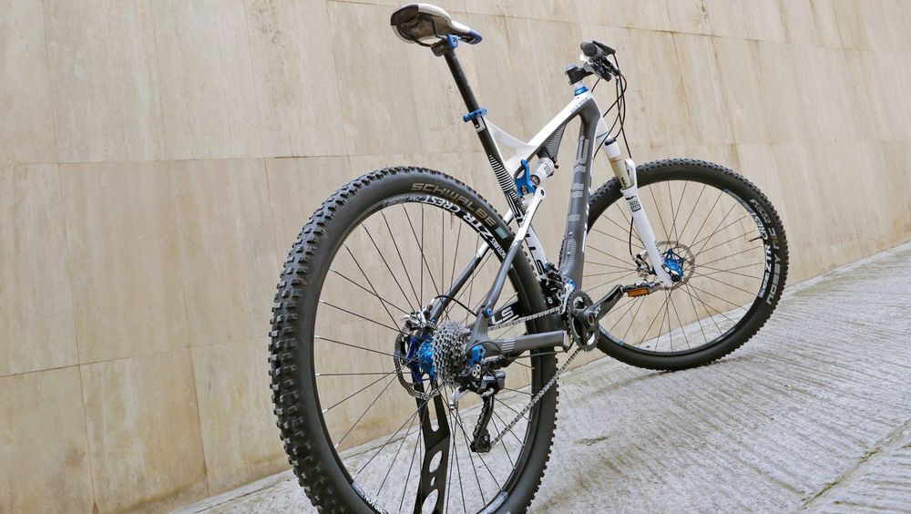 Bulls Wild Edge, 29 XL, карбон 11.3 кг, RockShox SID 100 ход, 2x 10