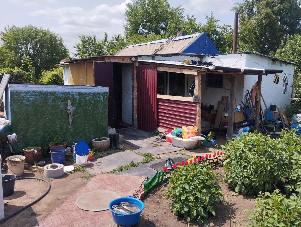 Продам дом,зимний вариант,свет,вода.