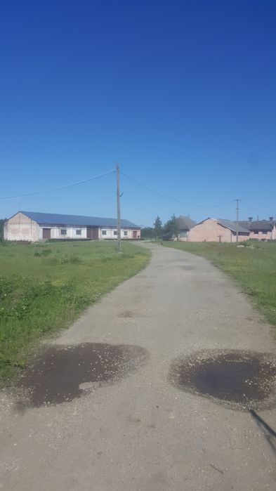 Vând proprietate .