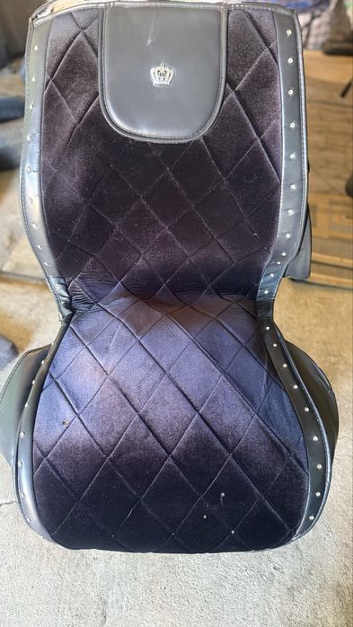 Продам Авточехол универсальный