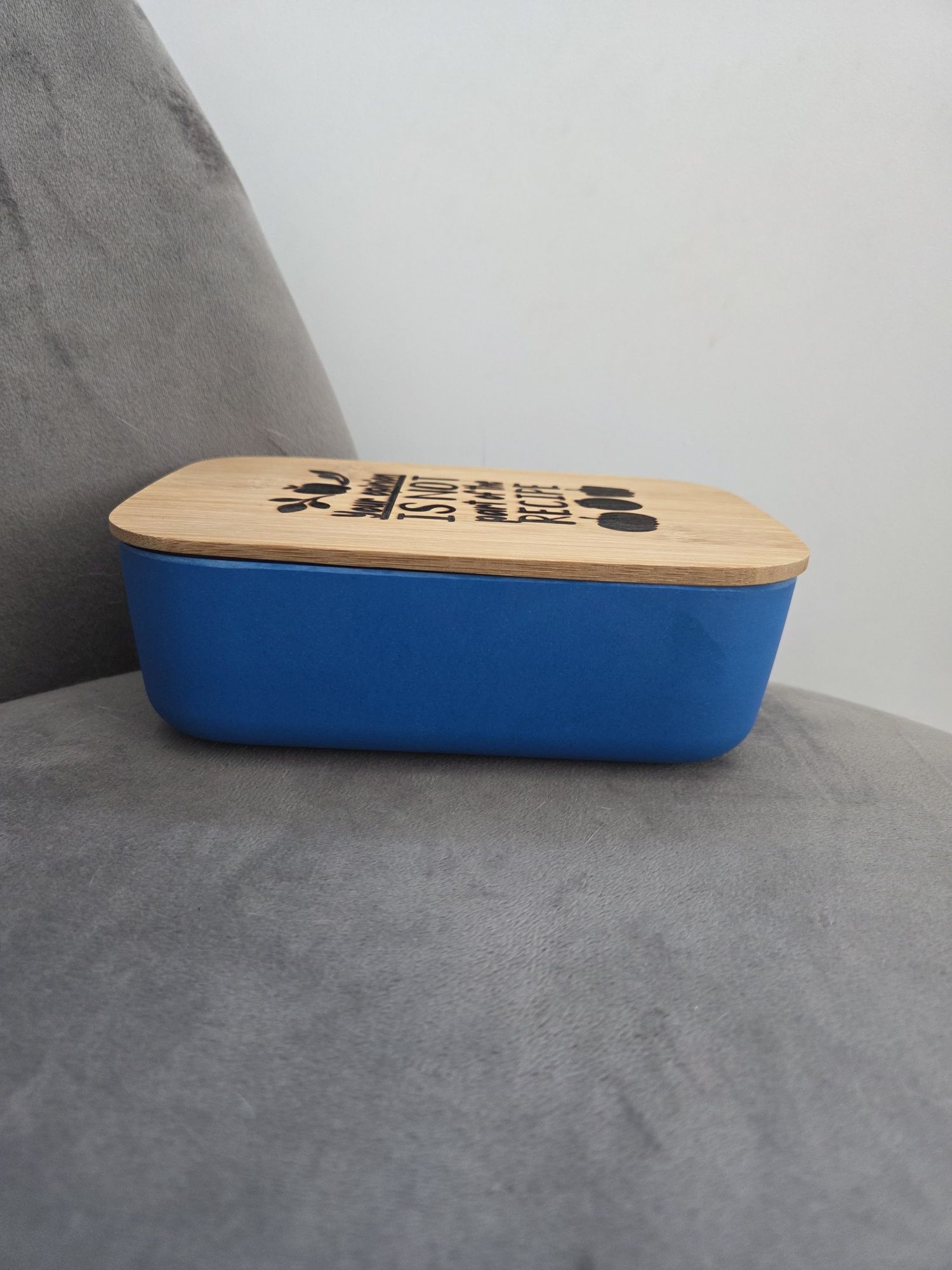 Кутия за храна [Lunch box] "Your opinion..."