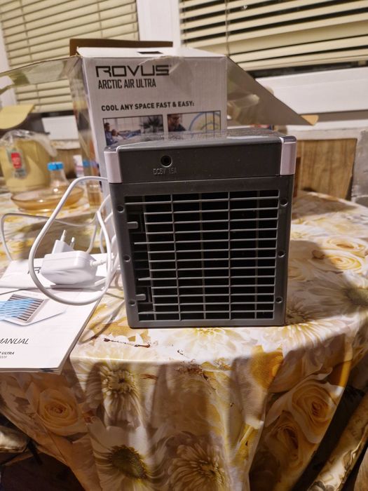 Продавам мини охладител Rovus Arctic Air Ultra – портативен климатик