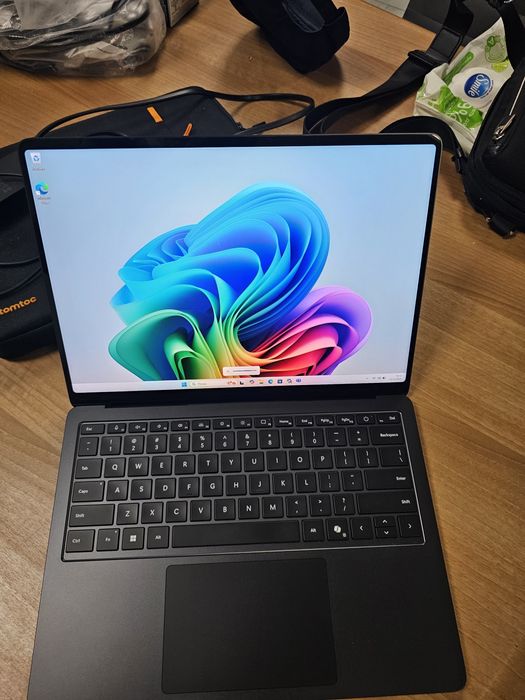 Ультрабук Microsoft Surface Laptop 7 Snapdragon X Elite 16/512GB 13.8T
