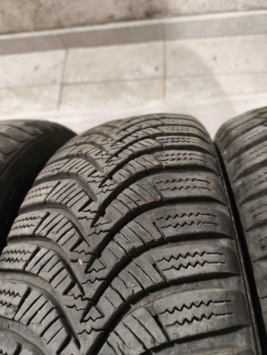 Зимни гуми за SMART HANKOOK WINTER I'CEPT RS2 155/60/15 и 175/55/15