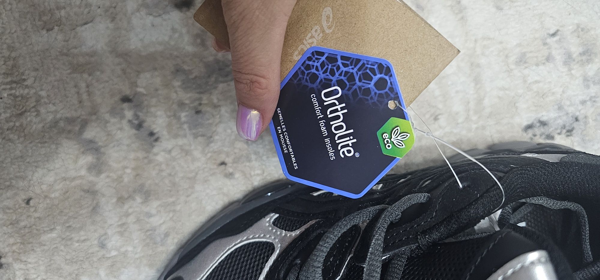 Кроссовки ASICS  40 размер