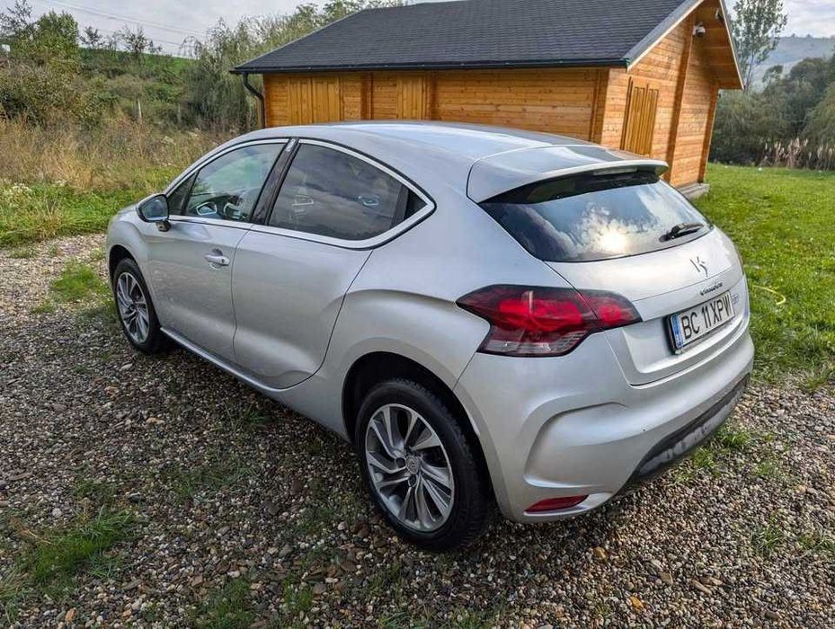 Vand/schimb Citroen DS4, 2012, 1,6 e-HDI (motor 9HR)-stare foarte buna