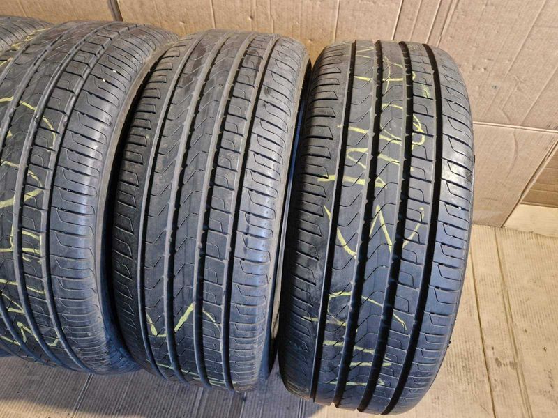 4 Pirelli R19 235/55 Anvelope de vară Dot3319