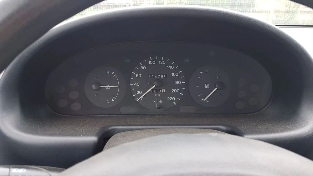 Mazda 323 C/1,3 i