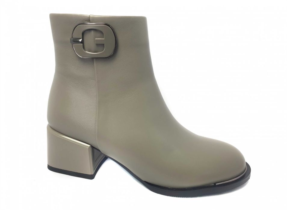 Botine Epica , marime 38