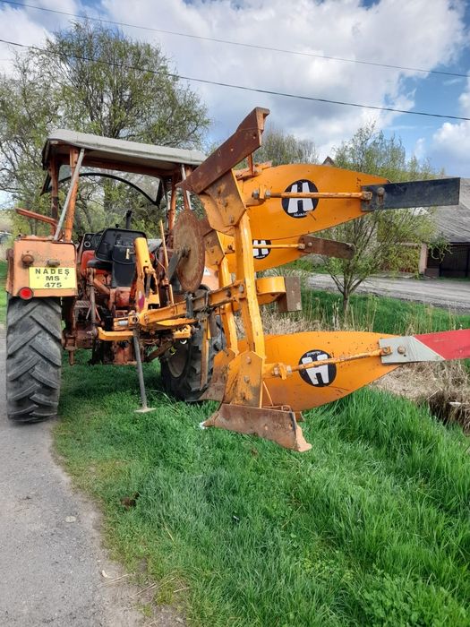 Plug doua brazdare reversibil