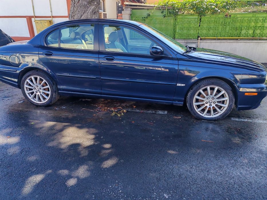 Dezmembrez Jaguar X-Type