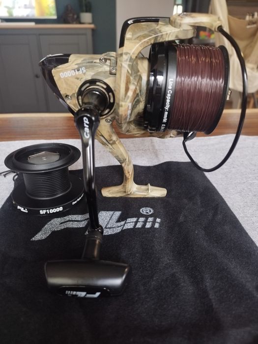 Нова шаранджийска макара FL SF 10 000 CAMO. С влакно на carp pro 0.40