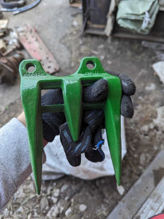 3апчати John Deere и не только читайте описание