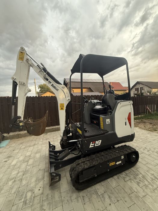 Miniexcavator Bobcat E19 2023 300ore 1.8Tone
