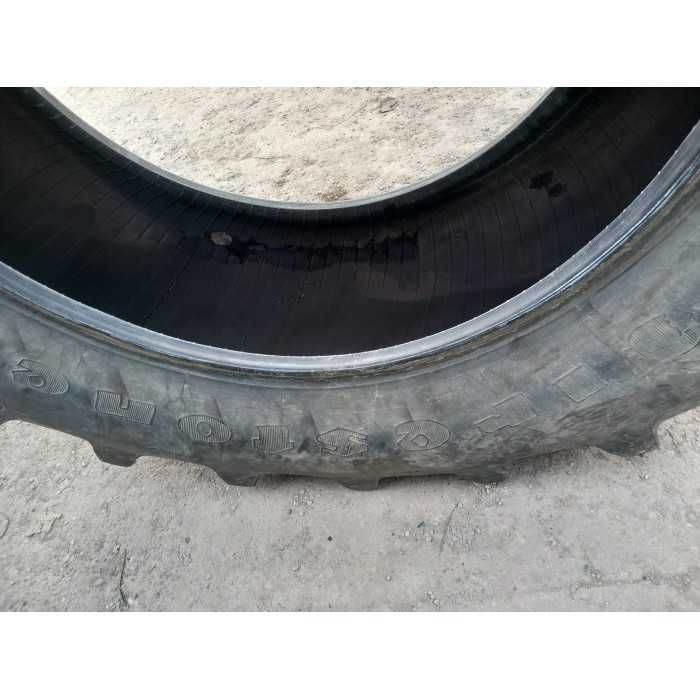 Anvelope Firestone 520/70R38 pentru JCB și Renault.