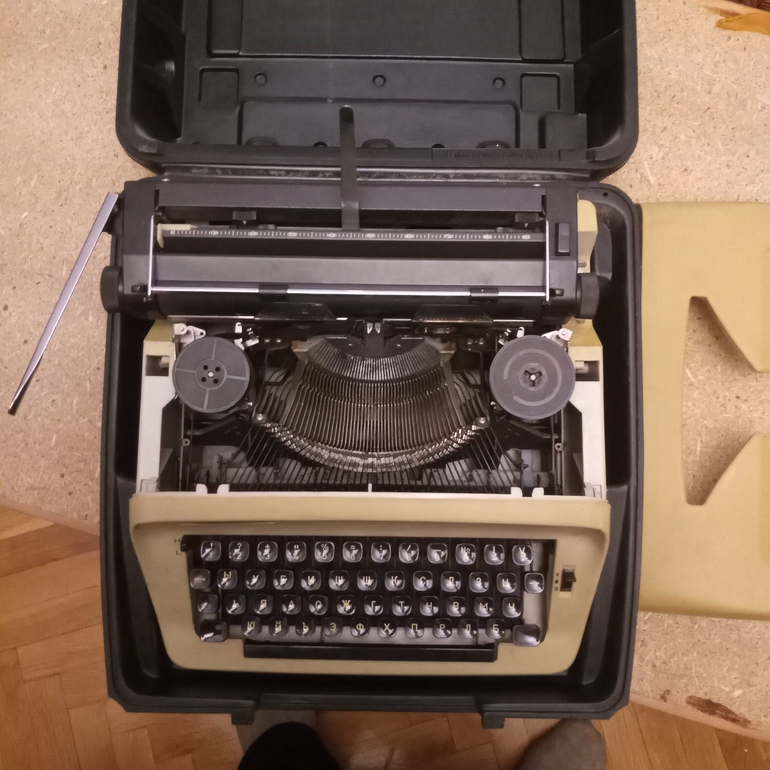 Пишеща машина отлична