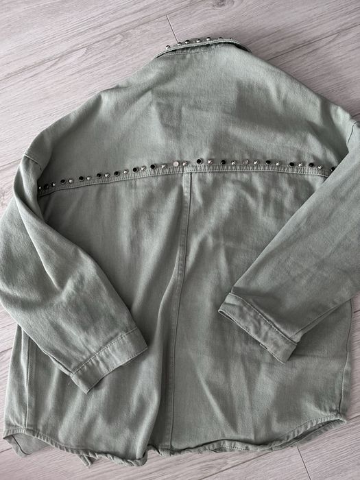 Дънково яке Answear с капси