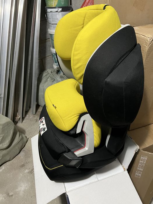 Детские кресло cybex juno 2 fix