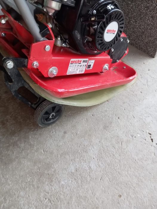 Talpă compactoare de închiriat.