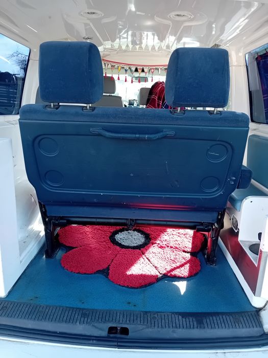 Vând bancheta de 2 locuri