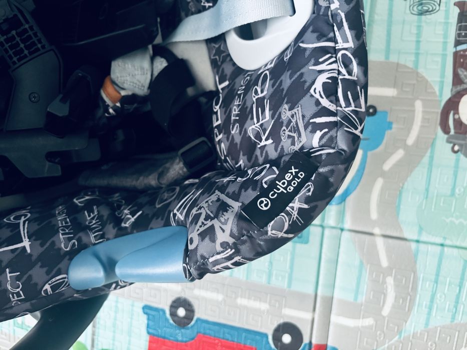 Scoica Cybex gold  folosita putin